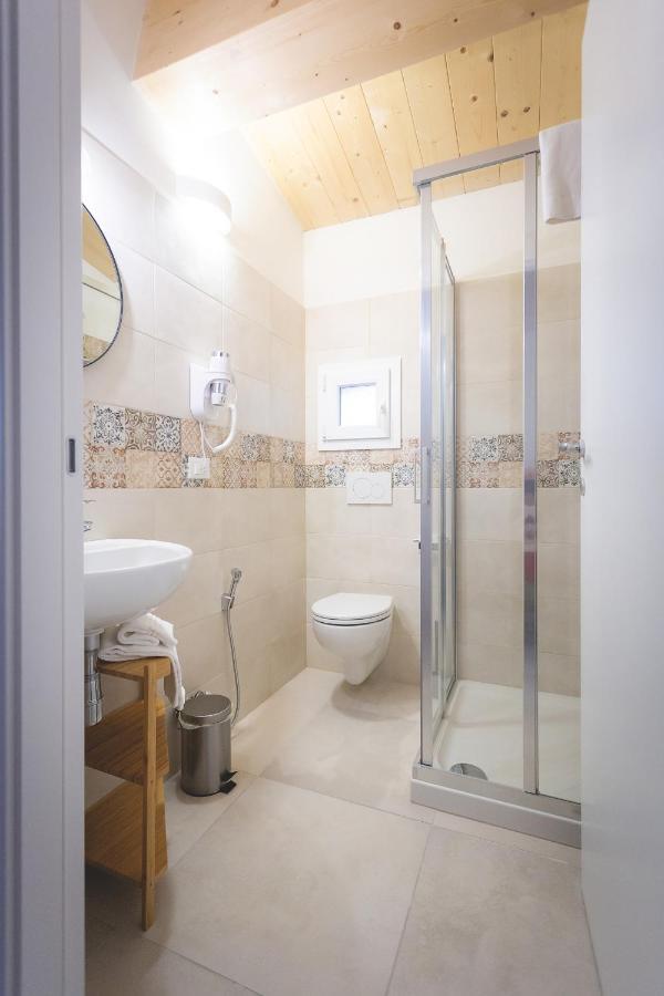 Via Siena 4 - Suites & Rooms Marina di Cecina Bagian luar foto