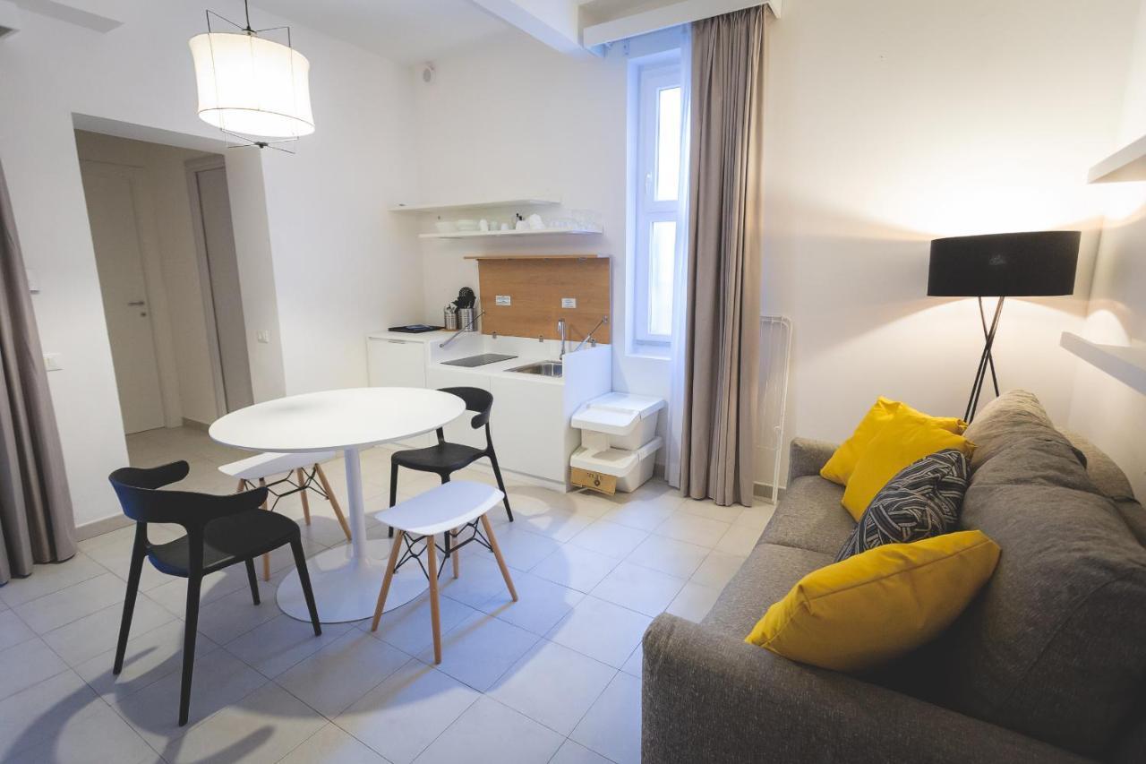 Via Siena 4 - Suites & Rooms Marina di Cecina Bagian luar foto