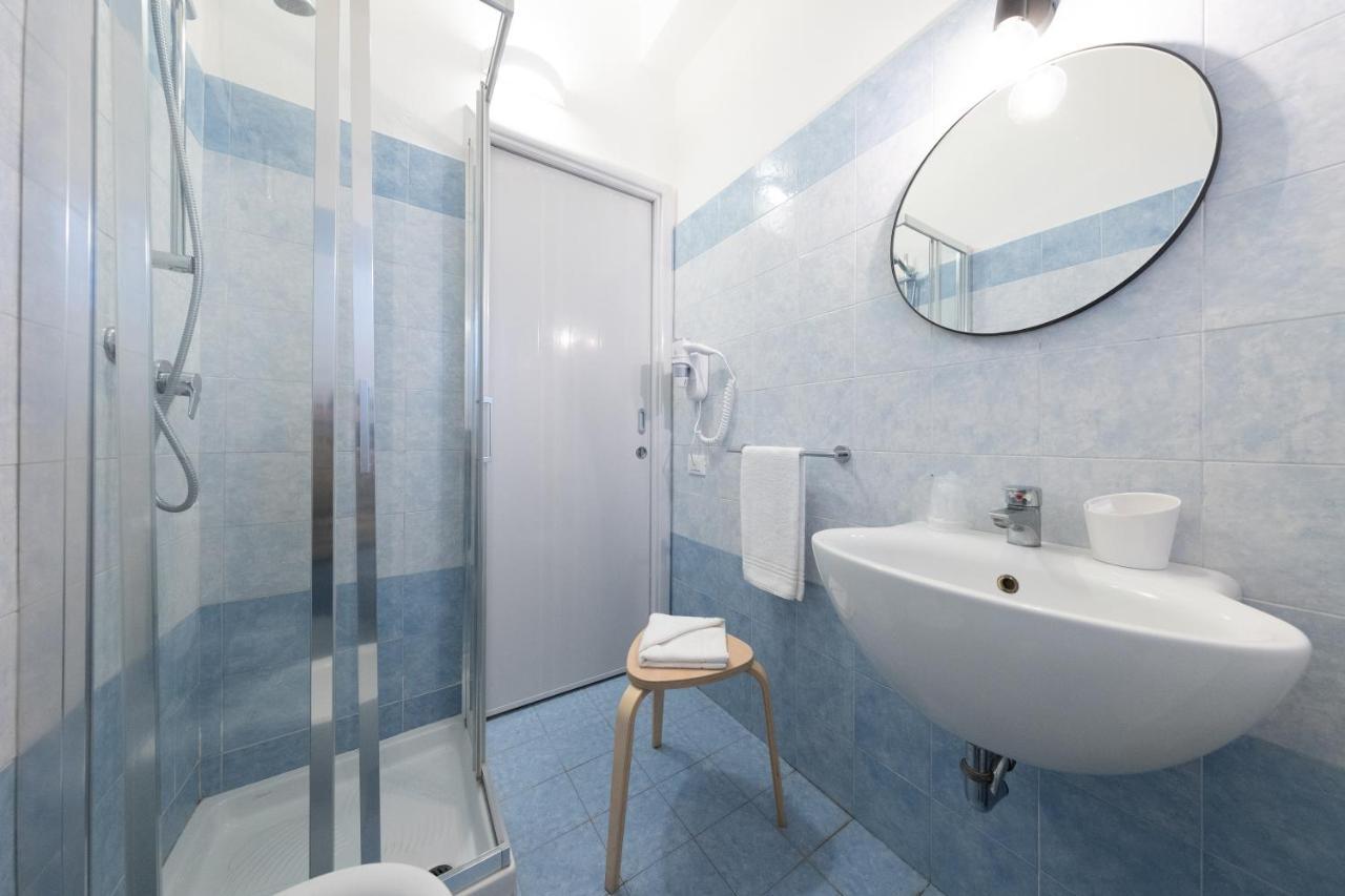 Via Siena 4 - Suites & Rooms Marina di Cecina Bagian luar foto
